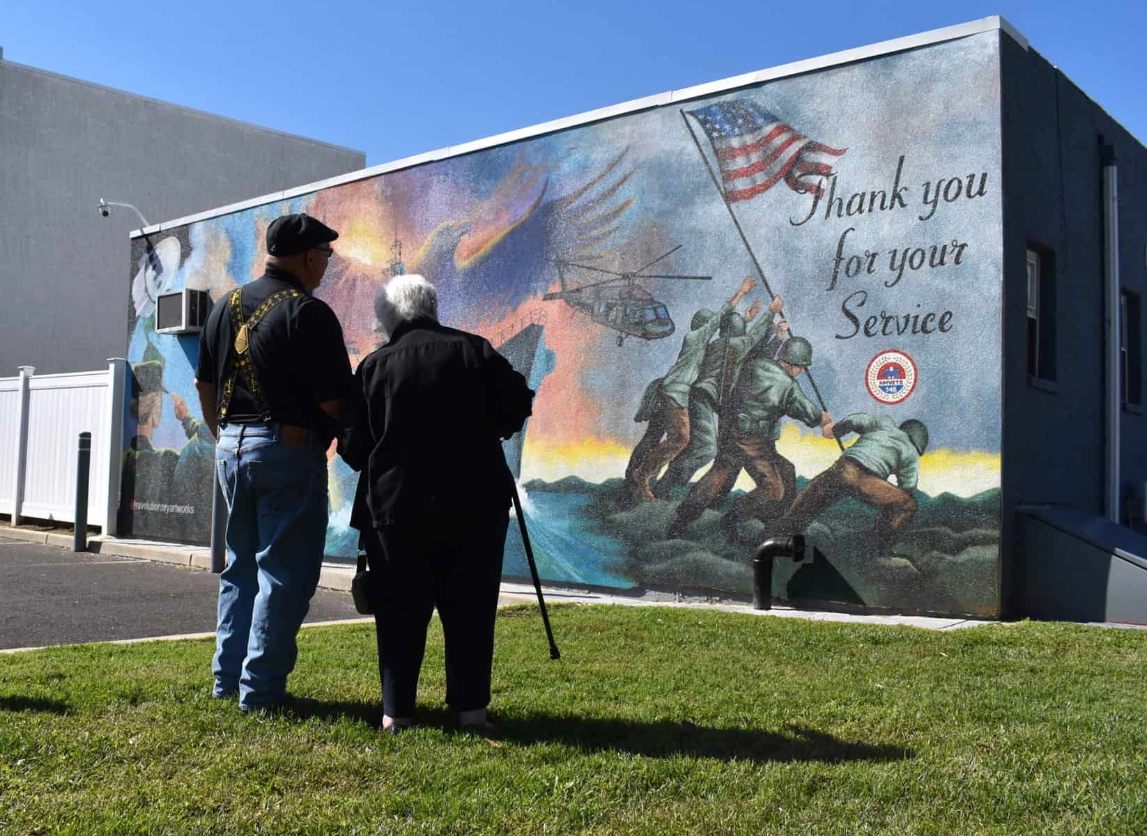 New mural honors veterans